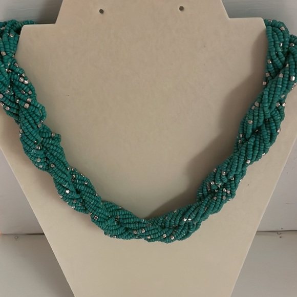 19” 6 strand blue green gold seed bead necklace with a lobster clasp & extender - Picture 3 of 15